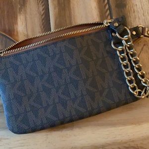 Waist bag slightly used